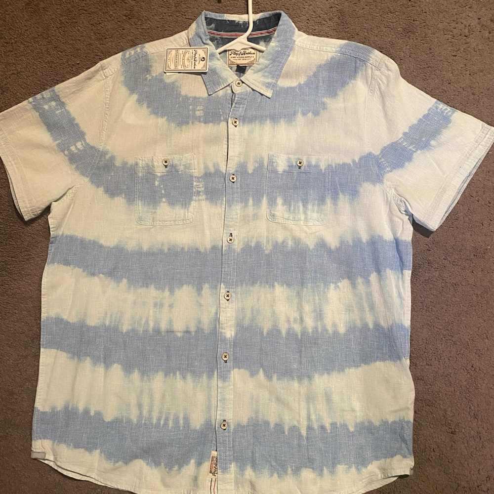 Flag and Anthem XL Shirt. New With Tags. Never Worn!